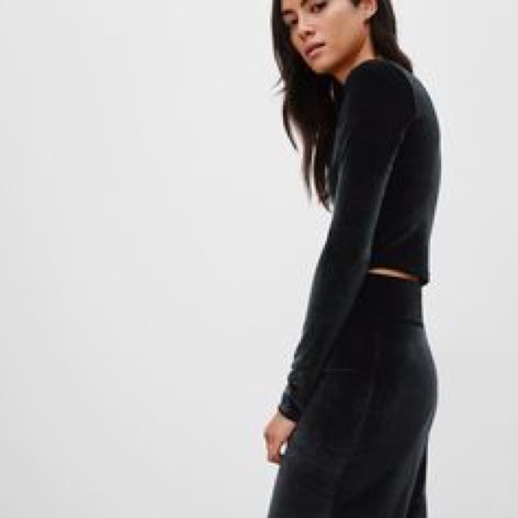 Aritzia Black Velvet Crop Top