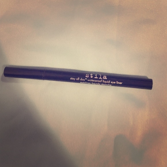 Stila stay all day liquid liner (intense black) - Picture 1 of 3