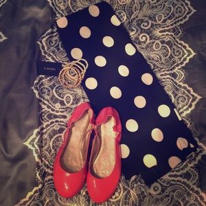 NWOT coral BCBG shoes