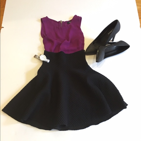 Black Skirt - Picture 2 of 2