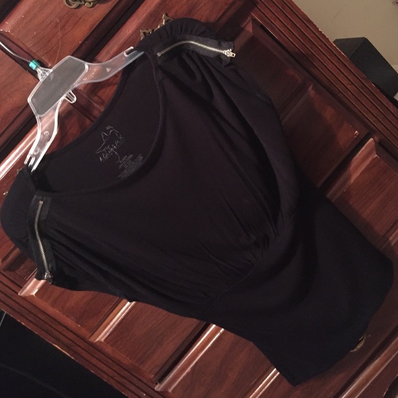 Black tunic top!