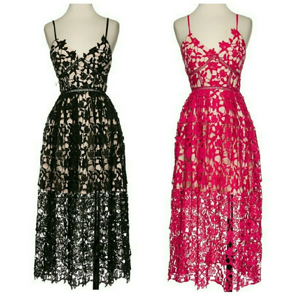 ❌SOLD OUT ❌Black lace aline dress - Picture 3 of 3