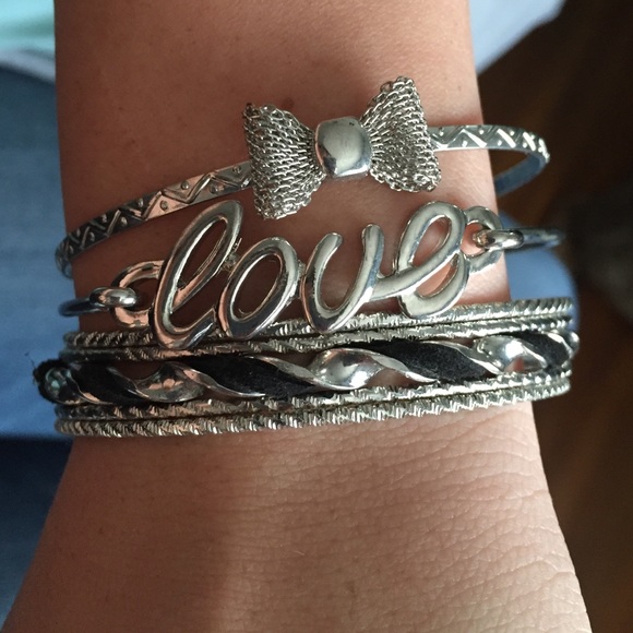 Bracelets!❤️ - Picture 2 of 2