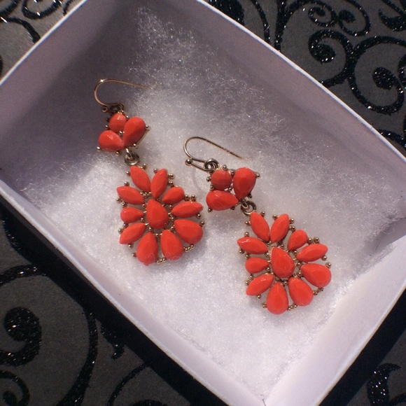 Neon Orange Earrings ✨ - Picture 2 of 4