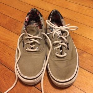 Tan and floral vans size 6.5