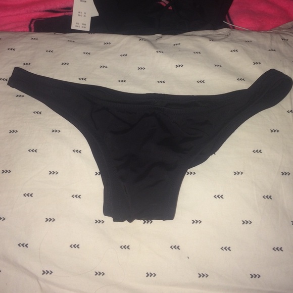 Never worn VS Brazilian bikini bottoms