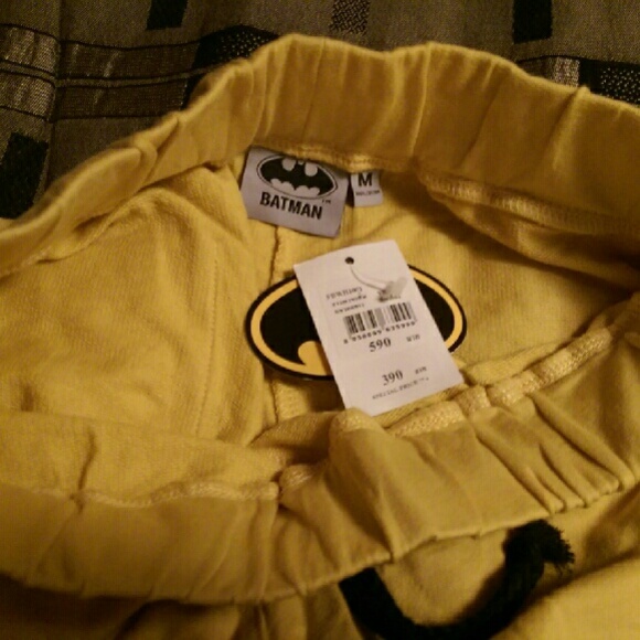 Shorts - Picture 3 of 3