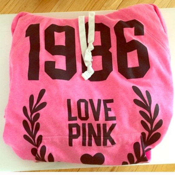 Vs pink hoodie medium !