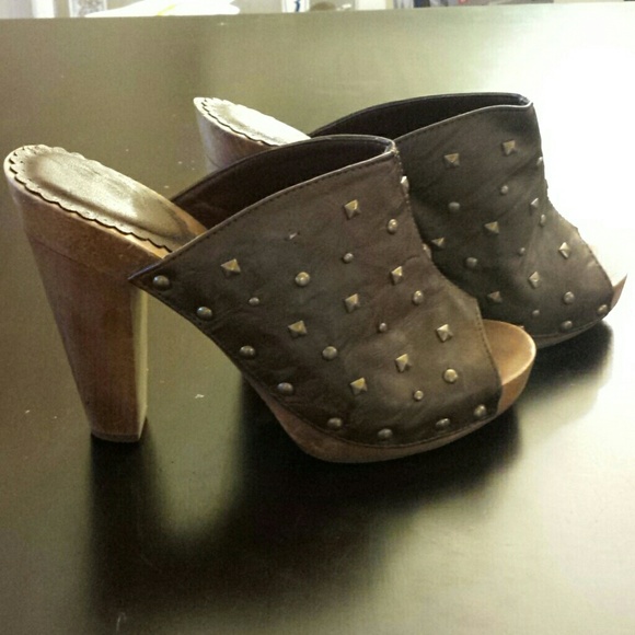 LAST CHANCE Avon Studded Peep Toe Heels