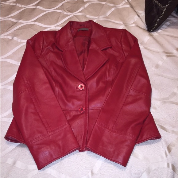 Soft 100% red leather crop jacket