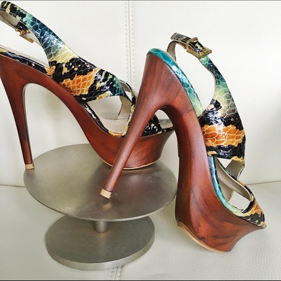 Designer unique shoes - Picture 1 of 4