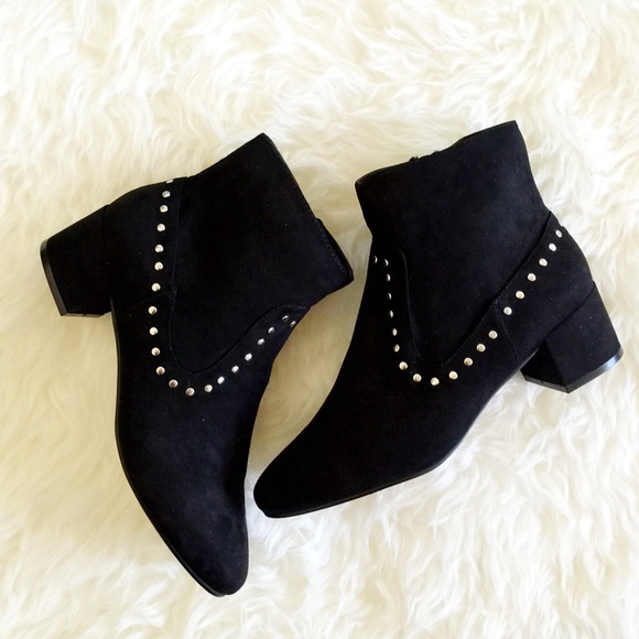 Topshop Shoes - | TEMP SALE | TOPSHOP❤️Stud Bootie