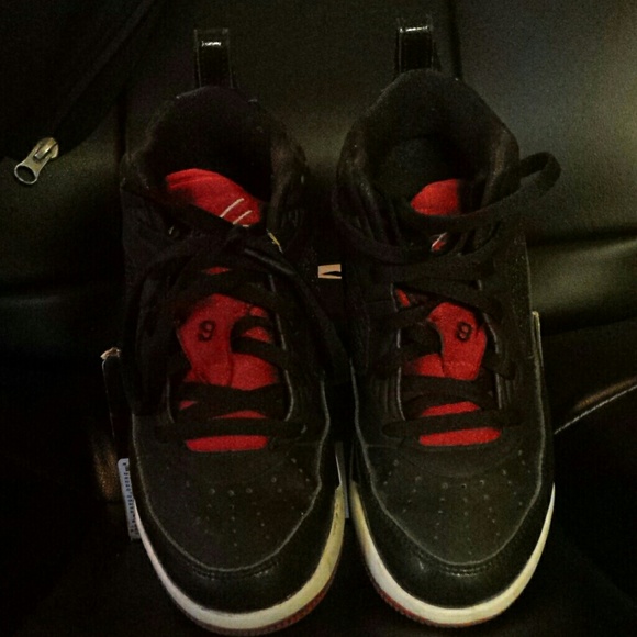 Kids Black and Red Jordan Flight Sz 13