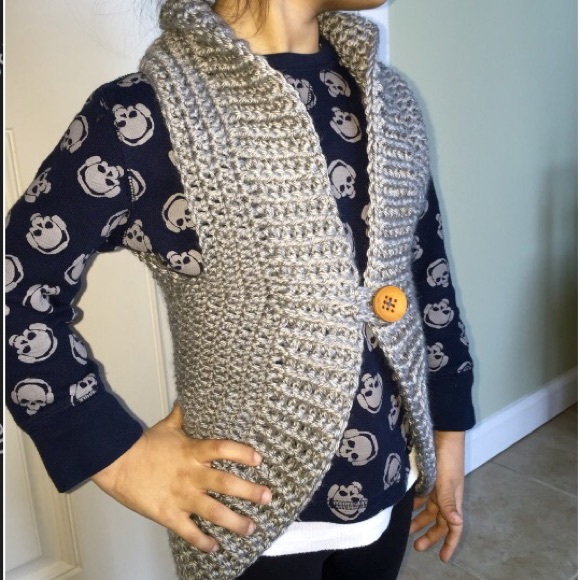 Vest - Picture 2 of 4