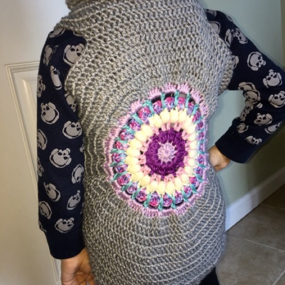 Vest - Picture 3 of 4