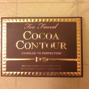 Too faced contour pallet