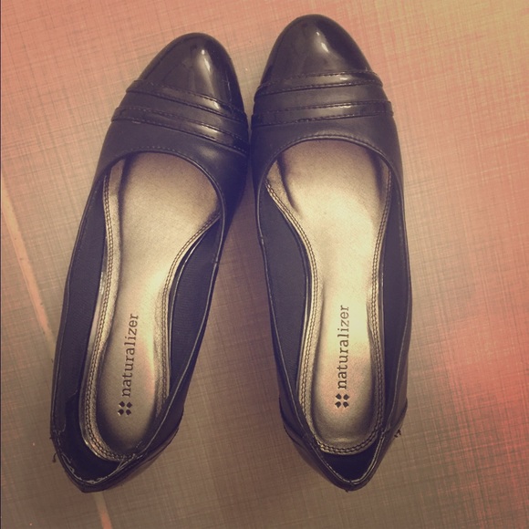 Naturalizer black dress shoes