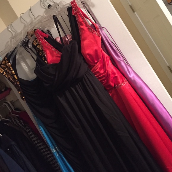 PROM DRESSES!! FORMAL DRESSES!! SPECIAL OCCASION!!