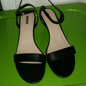 Black sandal