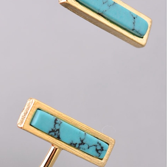 LAST ONE‼️Gold Bracelet with Turquoise Stone - Picture 2 of 2