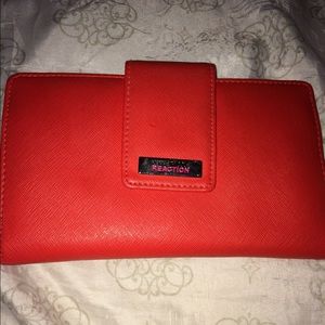 Kenneth Cole reaction wallet