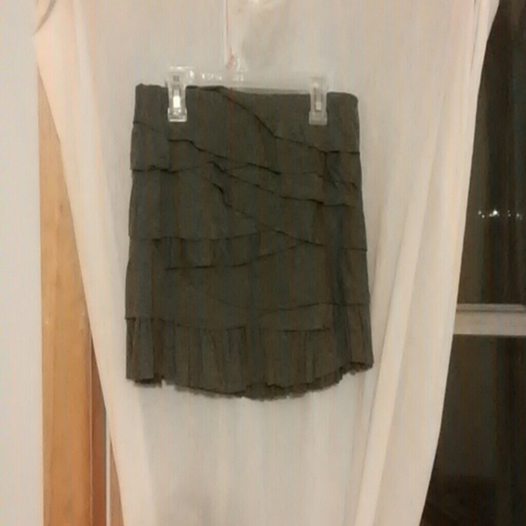 Grey mini skirt