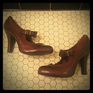 Mossimo Burgundy Vintage Style Mary Jane Heels