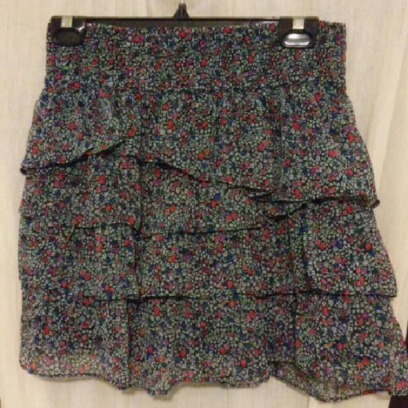 Ruffled mini skirt