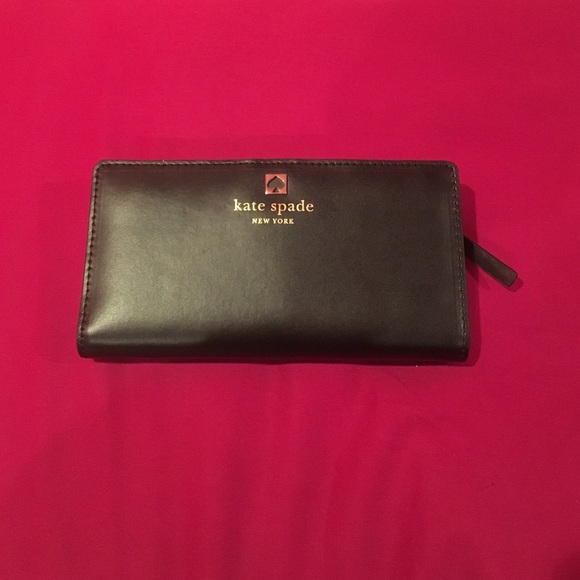 kate spade Handbags - Black Kate Spade Wallet