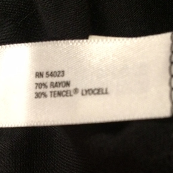 Excellent Condition Gap Rouched Dress. XS - Picture 4 of 4