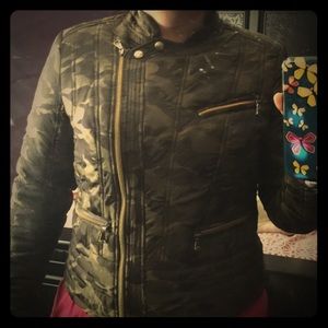 Camo guess boxy jacket