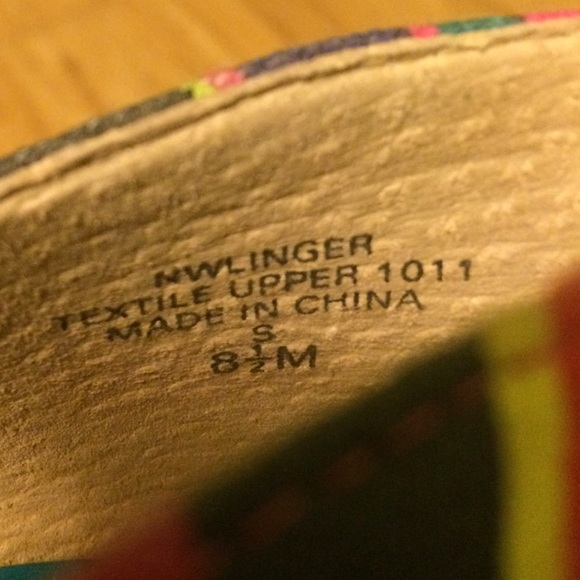 Beautiful striped wedges! Great for spring! 🌷🌷 - Picture 4 of 4