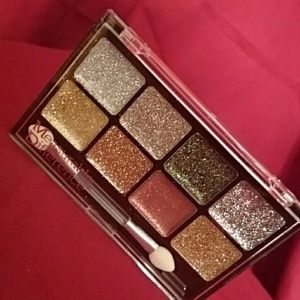 Brand new measurable difference glitter eyeshadow