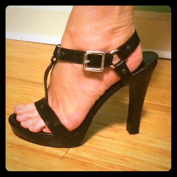 Beautiful Michael Kors strappy black heels