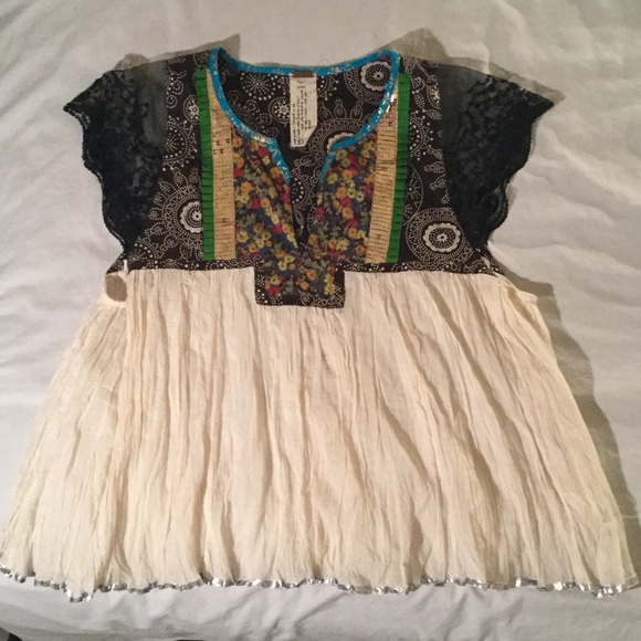 Free People Tops - SOLD!! Sorry! FREE PEOPLE Boho Top