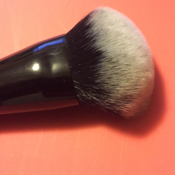 Marc Jacobs THE FACE II brush never used - Picture 4 of 4