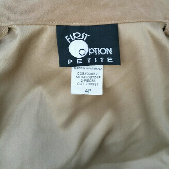 (X5) First Option Buttoned Jacket - Picture 2 of 2