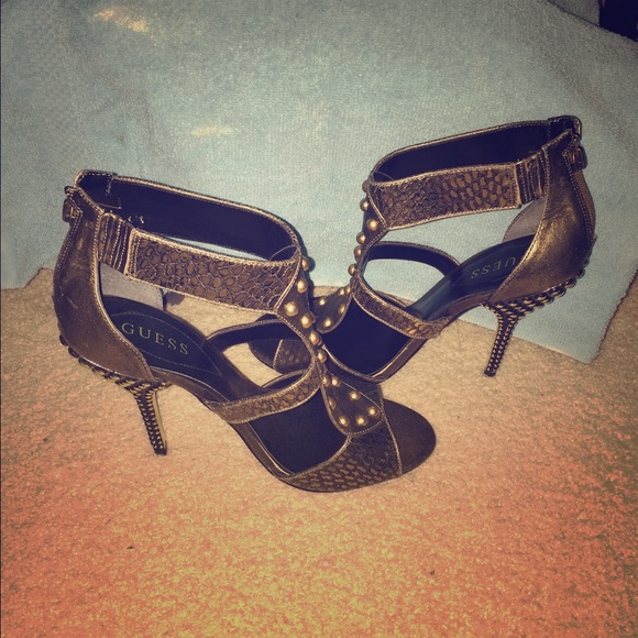 Guess Shoes - SALE⭐️NEW⭐️GUESS❓Studded heels stunning sz8.5