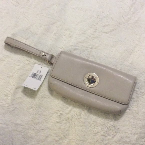 NWT "Chrystie Street" Clutch in Goose - Picture 2 of 6