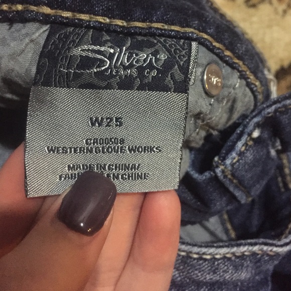 silver capris - Picture 3 of 4