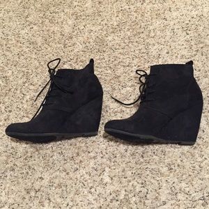 Black booties!! NEVER WORN!