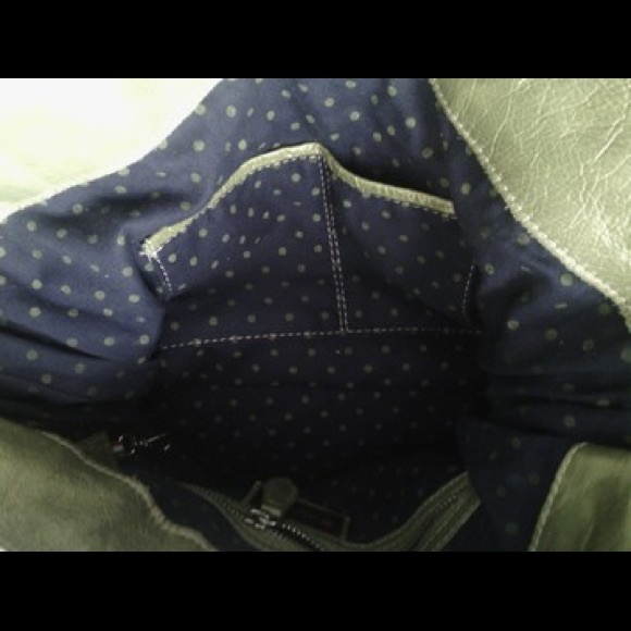 Satchel - Picture 3 of 4