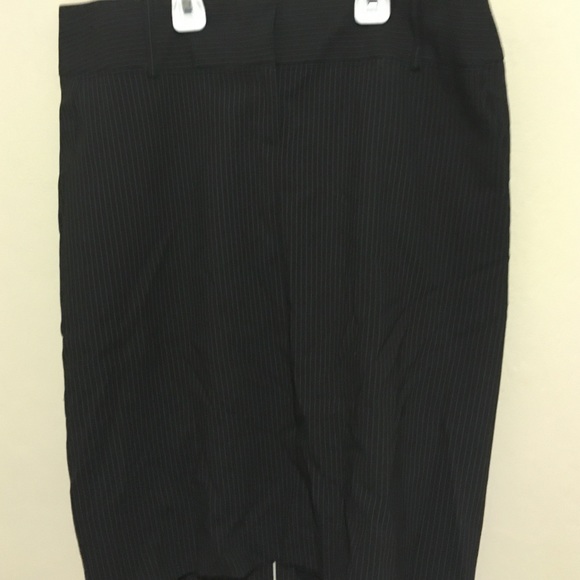 Express pencil skirt (black w/white stripes)