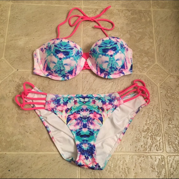NWOT Victoria's Secret Bikini