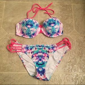NWOT Victoria's Secret Bikini