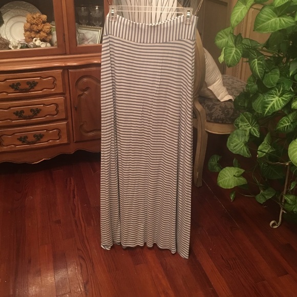 Maxi skirt...