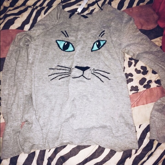 Size small cat face gray sweater