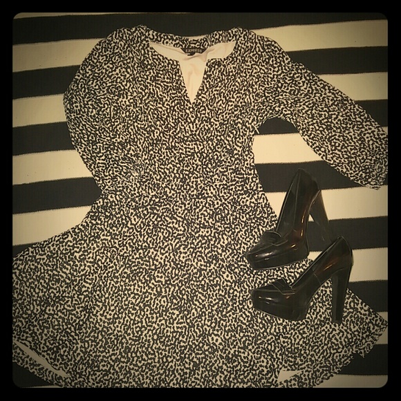 Full skirt printed dress