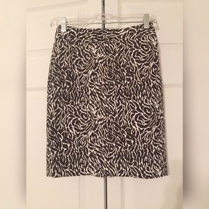 CUTE Patterned Pencil Skirt