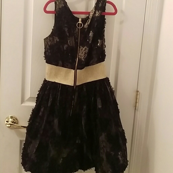 Girls Zoe Ltd dress - Picture 2 of 2